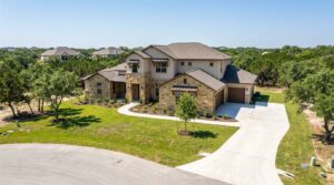 Newly built custom home on a large lot in Garden Ridge, TX